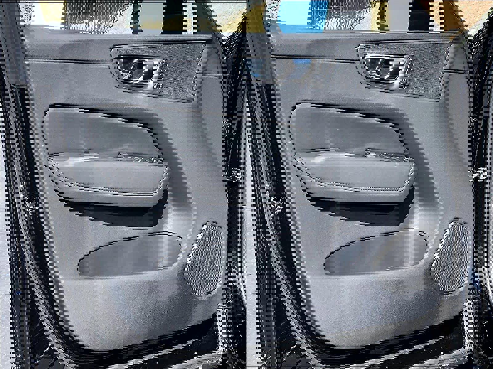 Used 2026 Volvo XC60 T8 Plus w/ Climate Package image 26