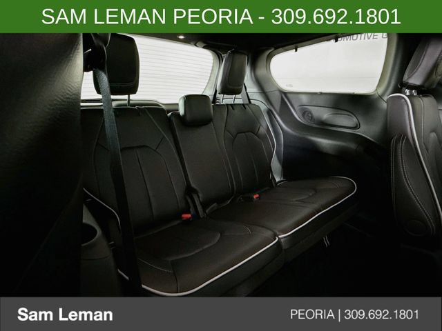 New 2027 Chrysler Pacifica Limited FWD image 27