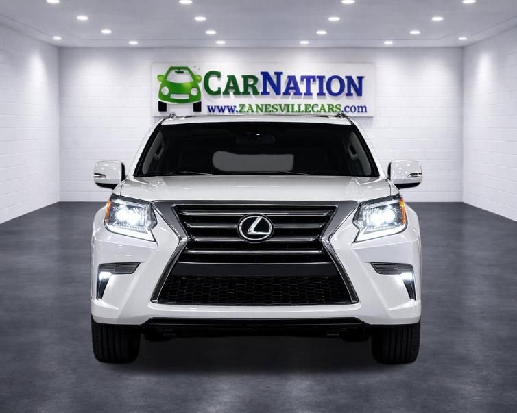 Used 2018 Lexus GX 460 Premium w/ Premium Package image 2