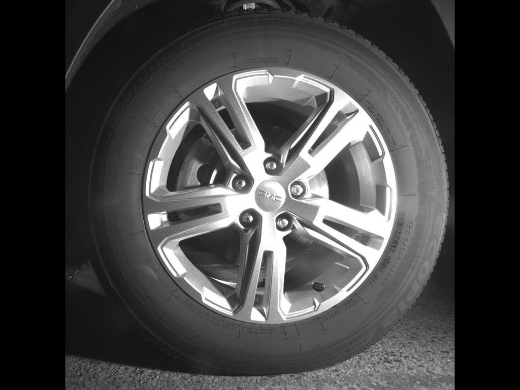 Used 2019 GMC Terrain SLE w/ Driver Convenience Package image 11