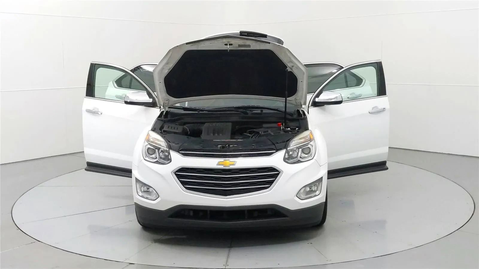 Used 2016 Chevrolet Equinox LTZ w/ Enhanced Convenience Package FWD image 10