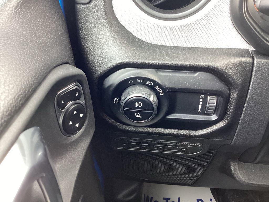 Used 2025 Jeep Gladiator Willys image 16