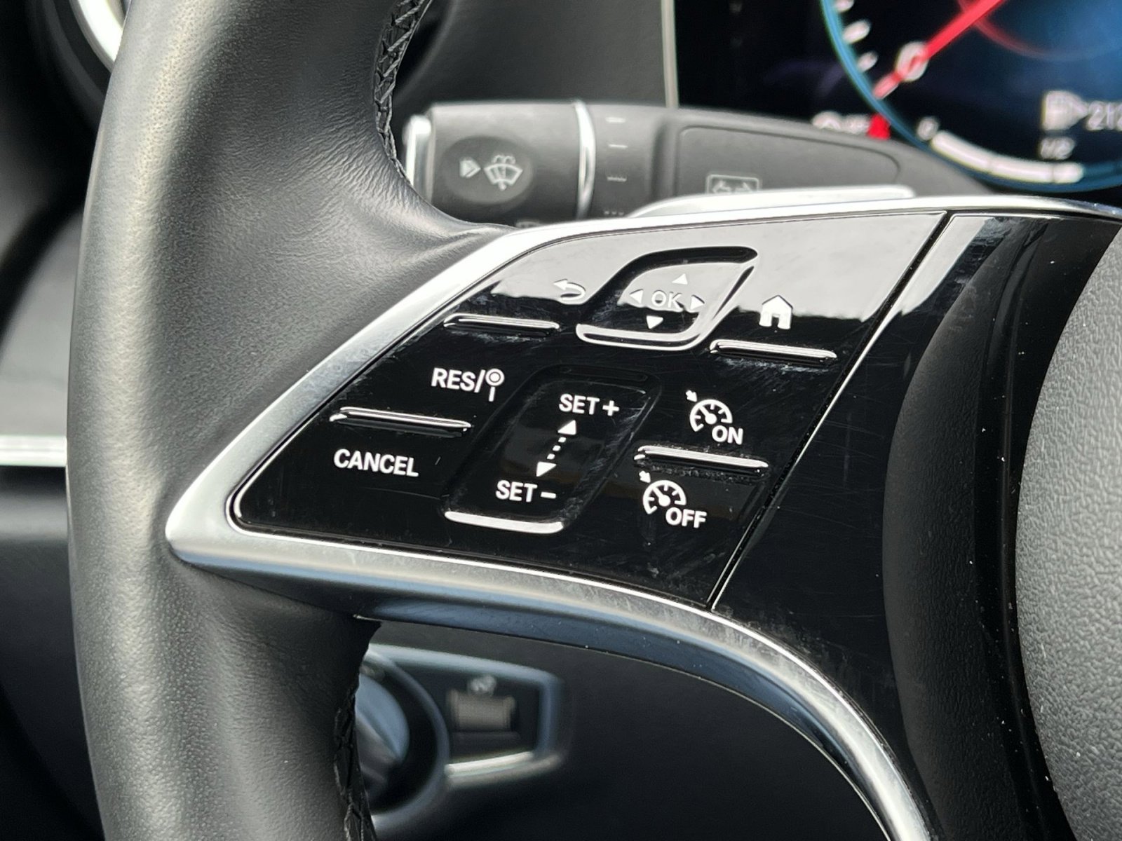 Certified 2023 Mercedes-Benz E 350 4MATIC Sedan image 31