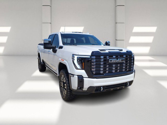 Used 2025 GMC Sierra 2500 Denali Ultimate image 3