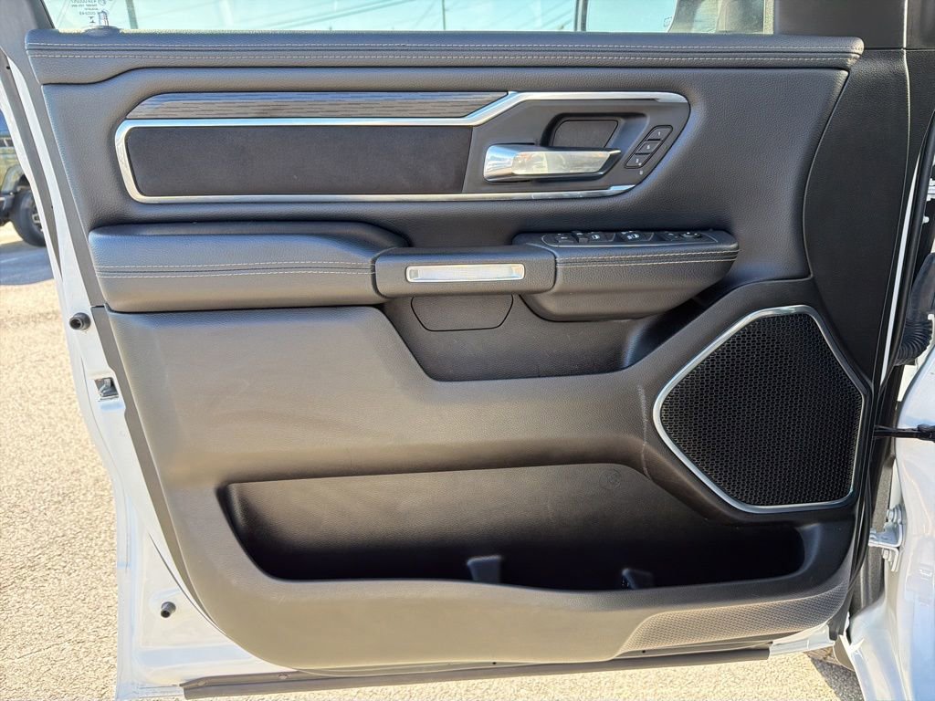 Used 2024 RAM 1500 Laramie image 30