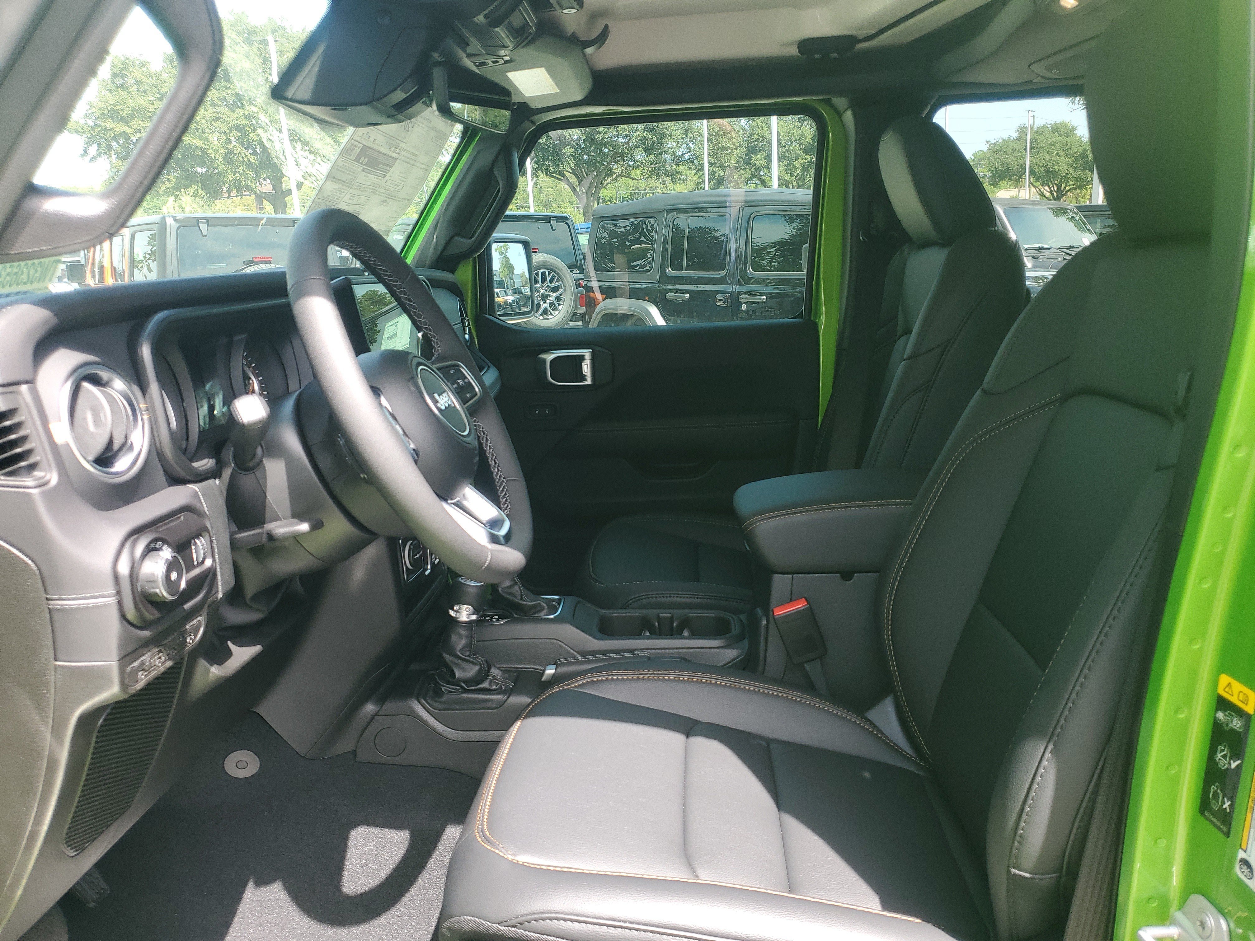 New 2026 Jeep Wrangler Unlimited Sahara AWD/4WD image 11