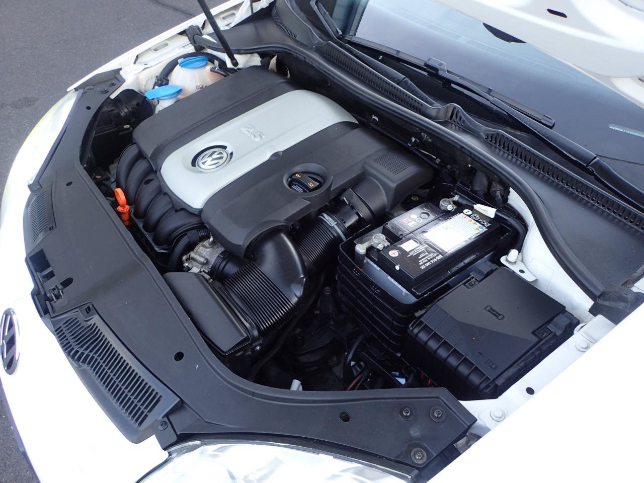 Used 2009 Volkswagen Rabbit S FWD image 17