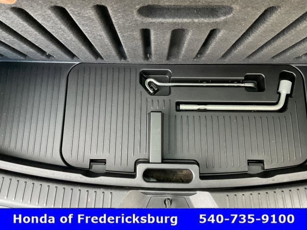 Used 2013 MAZDA MAZDA5 Touring FWD image 22