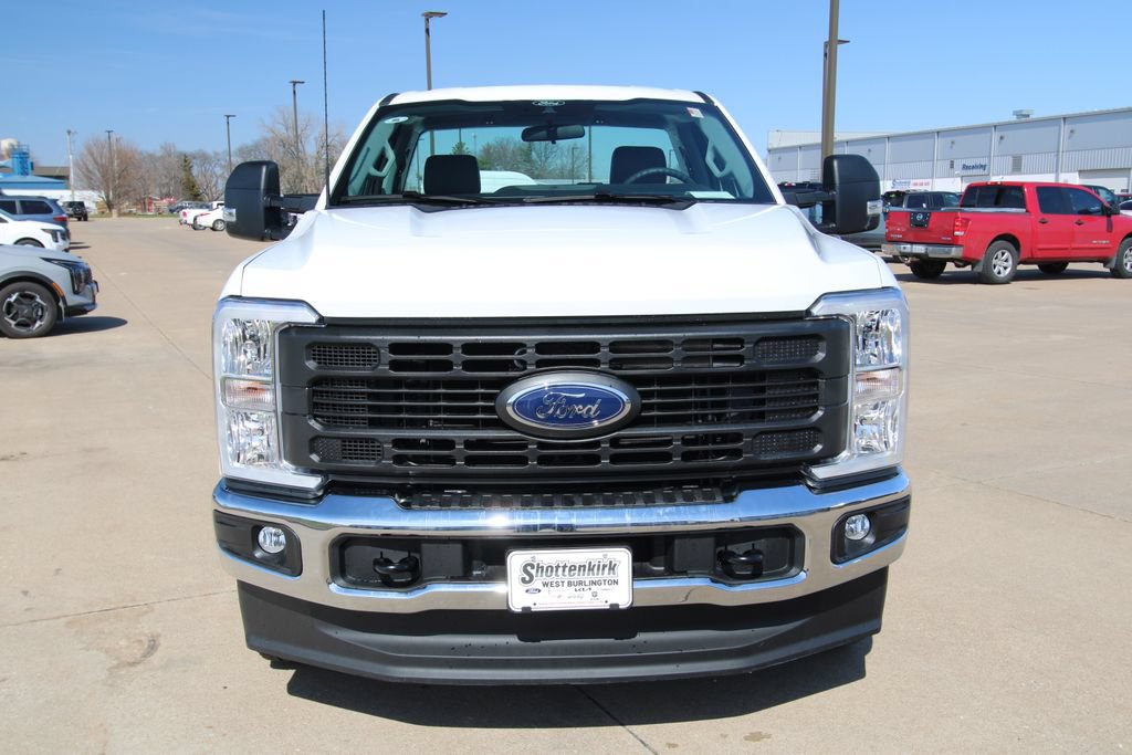 New 2026 Ford F350 XL w/ FX4 Off-Road Package AWD/4WD image 2
