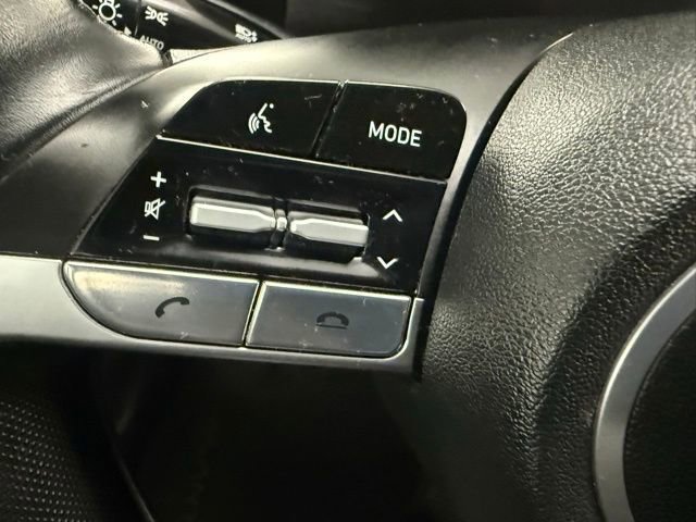 Used 2023 Hyundai Elantra SEL w/ Convenience Package image 16