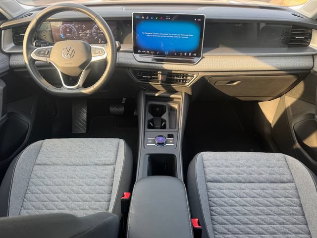 Certified 2025 Volkswagen Tiguan S FWD image 22