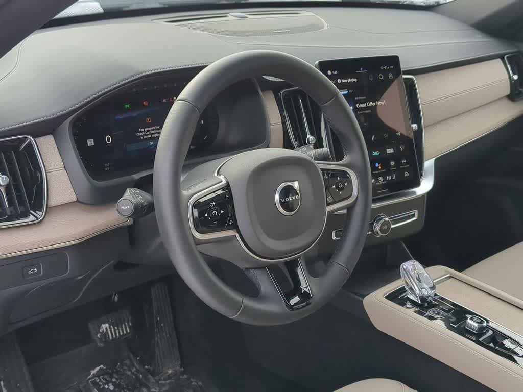 Certified 2026 Volvo XC90 B6 Plus w/ Protection Package Premier AWD/4WD image 2
