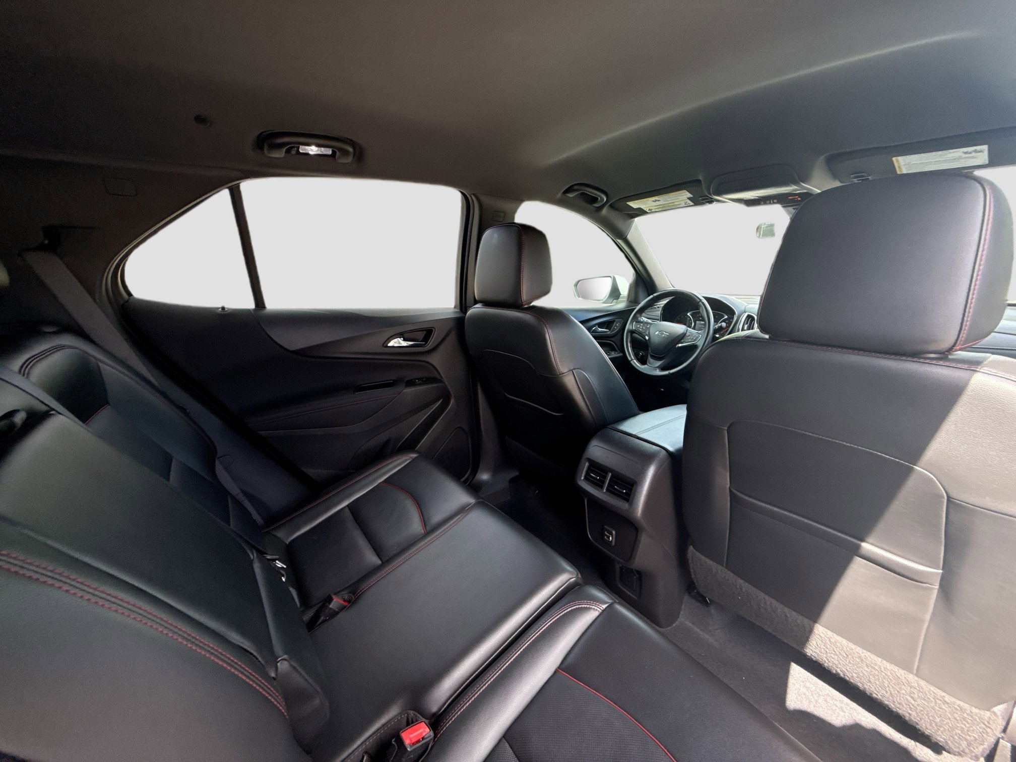 Used 2022 Chevrolet Equinox RS w/ RS Leather Package image 29