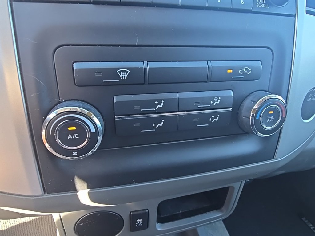 Used 2018 Nissan Frontier SV RWD image 17