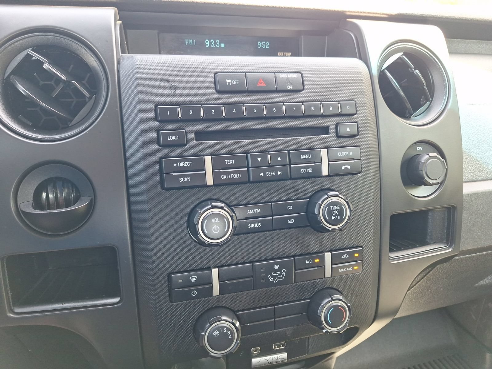 Used 2014 Ford F150 STX w/ Equipment Group 201A Mid RWD image 28