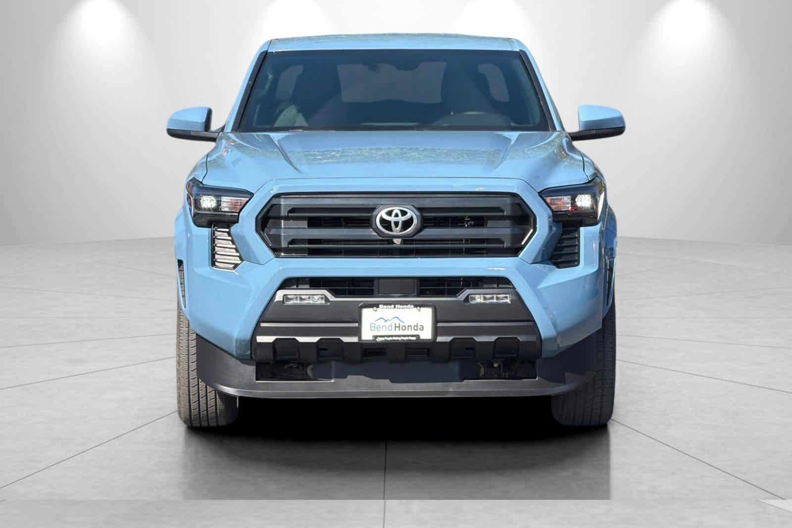 Used 2026 Toyota Tacoma SR5 AWD/4WD image 10