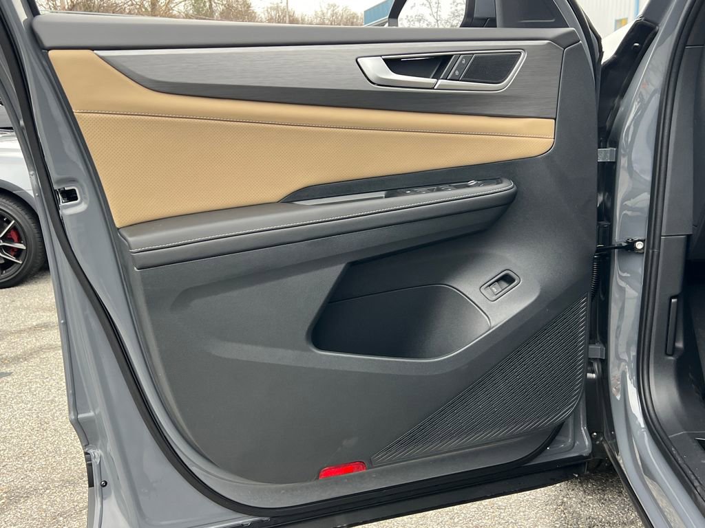 New 2026 Volkswagen Atlas Cross Sport SE image 17