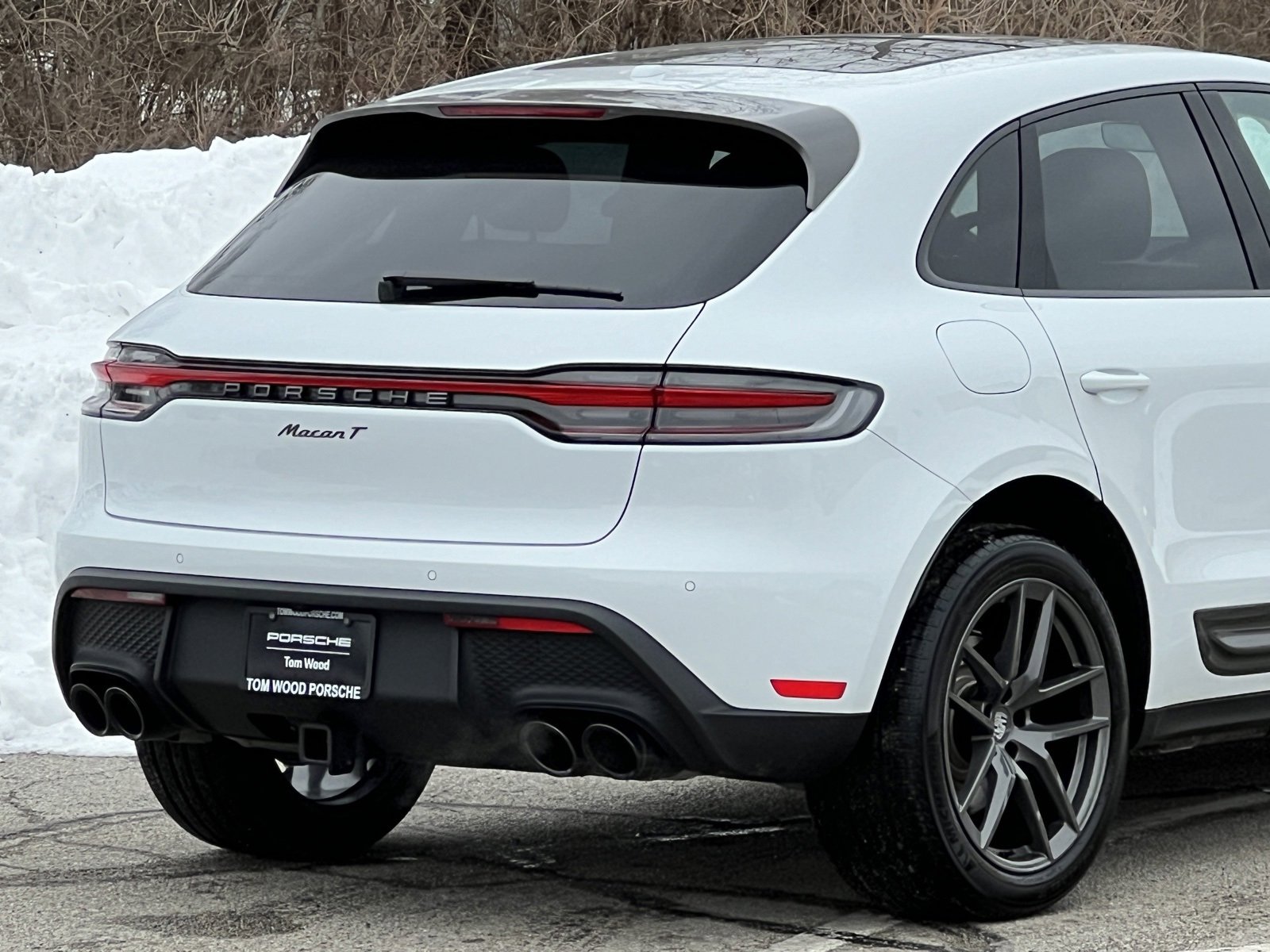 Certified 2025 Porsche Macan Turbo image 10