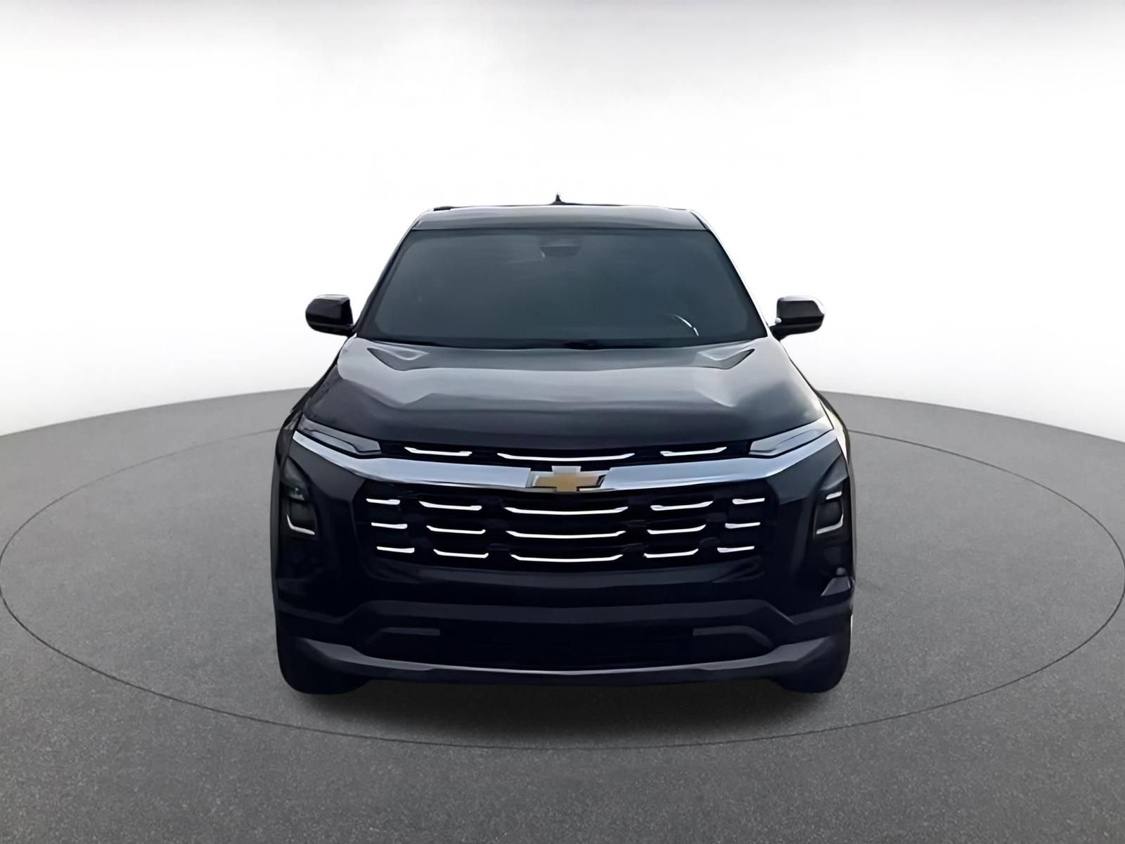 Used 2025 Chevrolet Equinox LT image 3