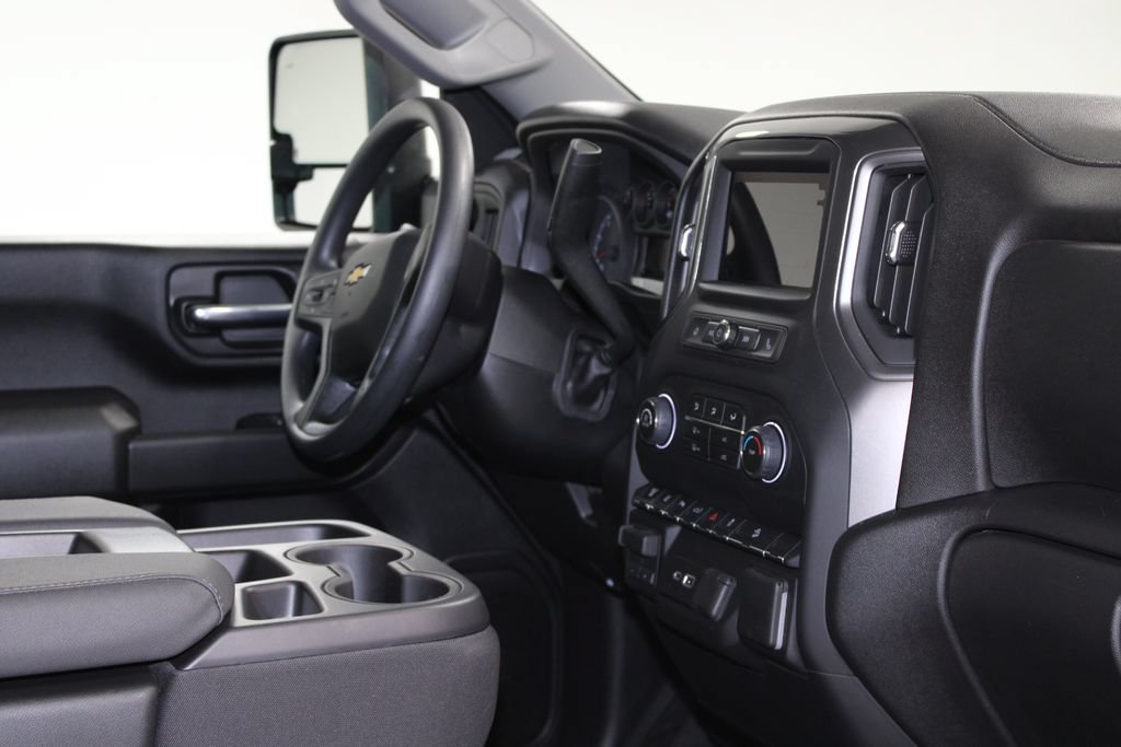 Used 2026 Chevrolet Silverado 2500 Custom w/ Custom Value Package AWD/4WD image 32
