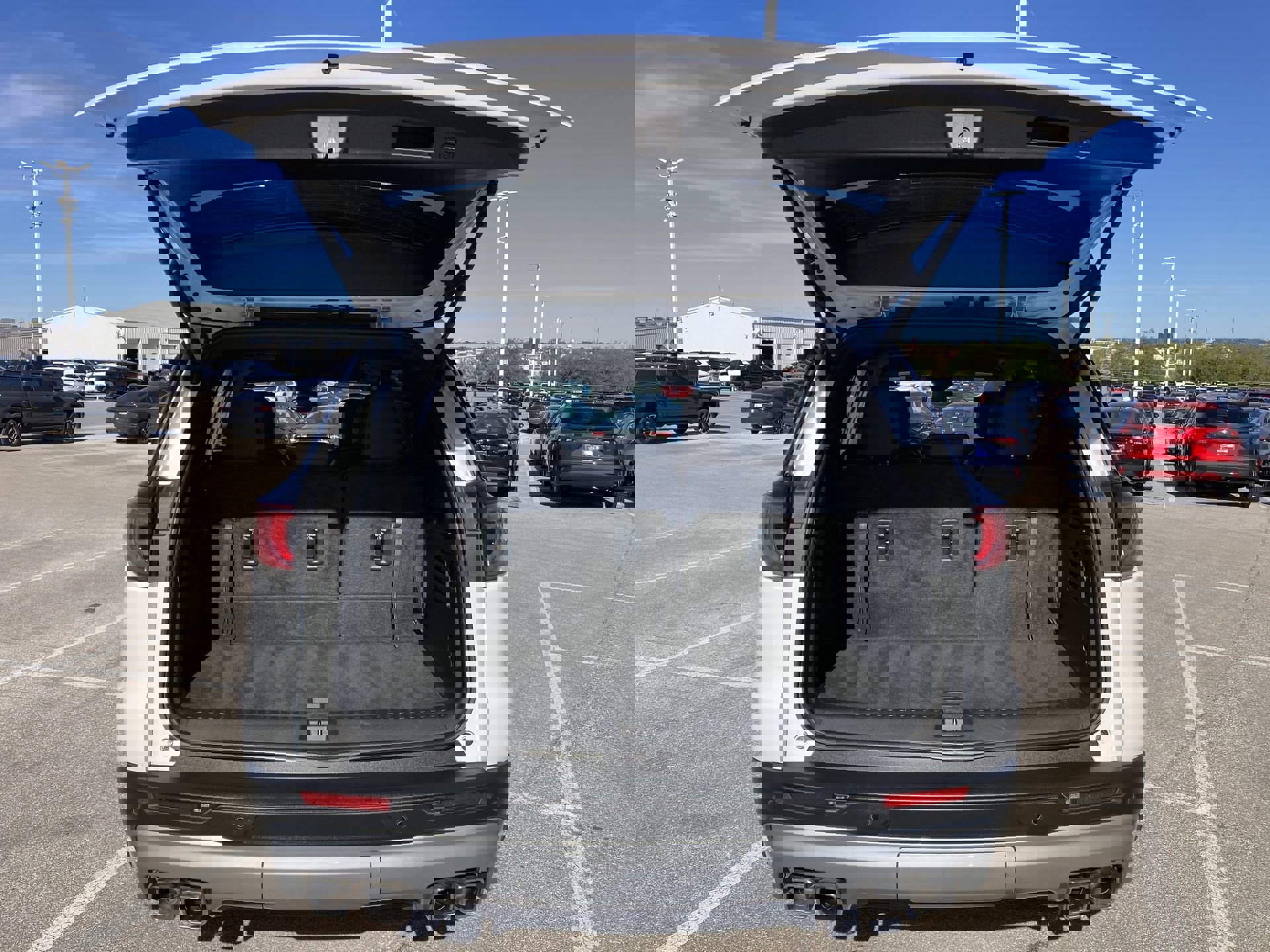 Used 2024 GMC Acadia Elevation image 21