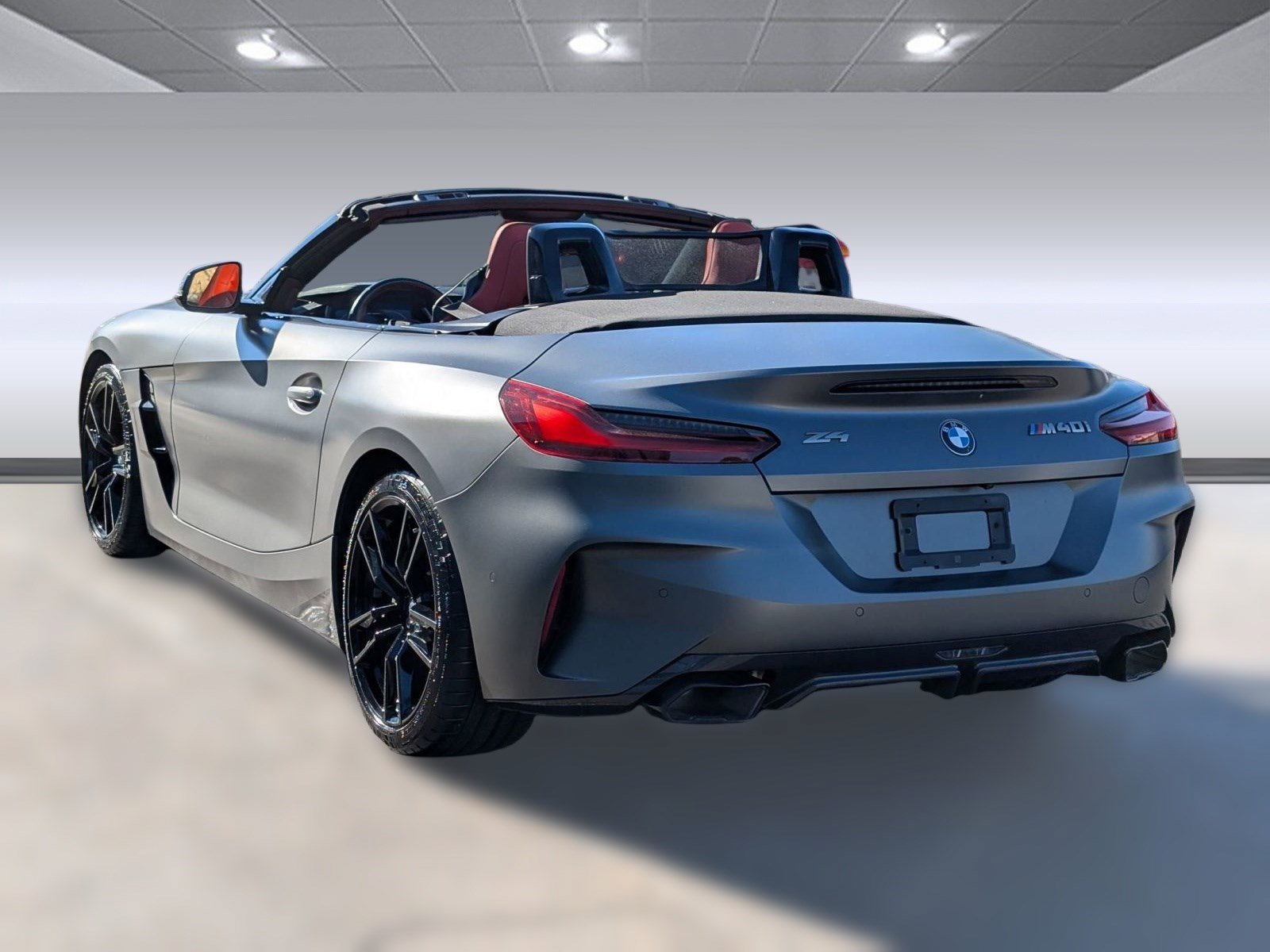 Used 2022 BMW Z4 M40i w/ Premium Package image 3