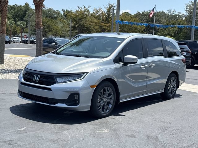 New 2026 Honda Odyssey Touring image 12