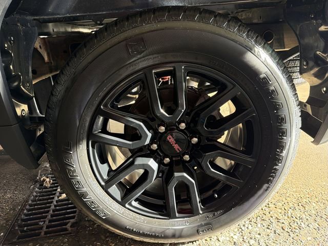 Used 2024 GMC Sierra 1500 Elevation image 10