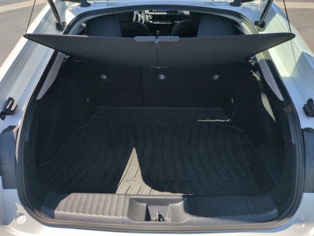 Used 2024 Toyota Prius LE FWD image 10