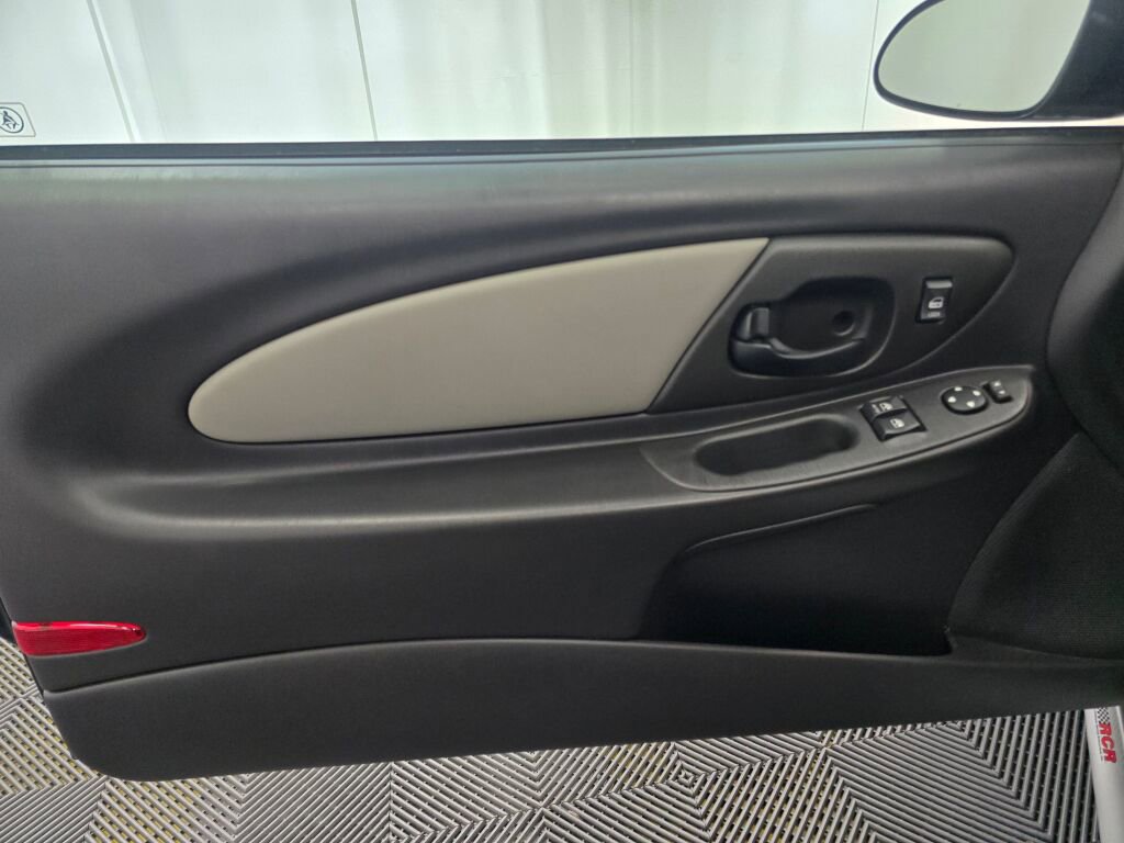 Used 2002 Chevrolet Monte Carlo SS w/ Preferred Equipment Group image 83