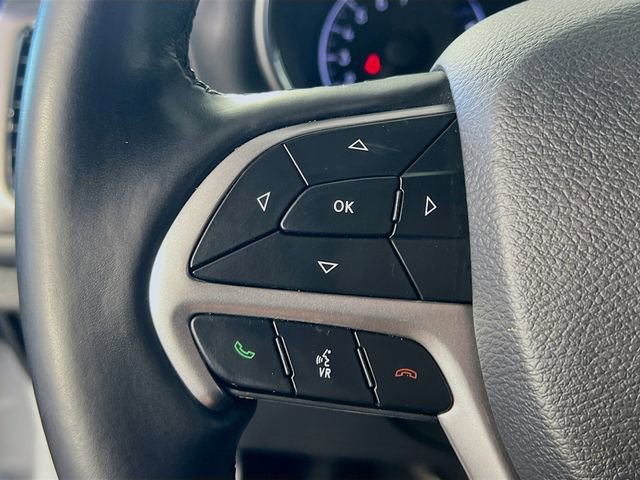 Used 2021 Jeep Grand Cherokee Laredo X image 16