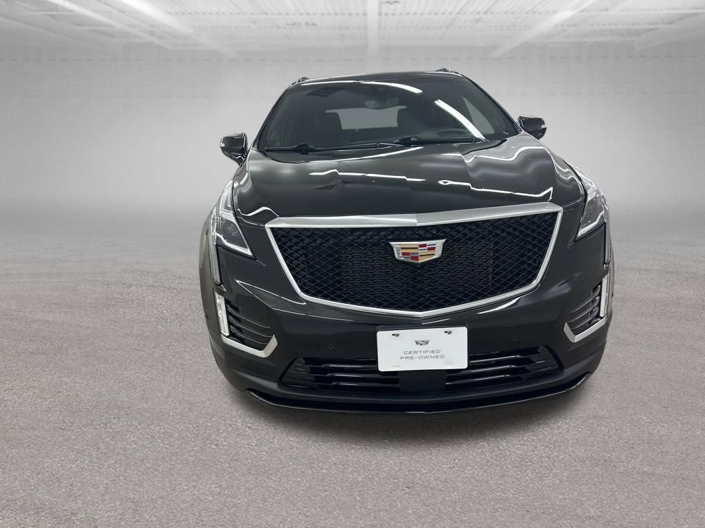 Certified 2025 Cadillac XT5 Sportv w/ Technology Package image 3