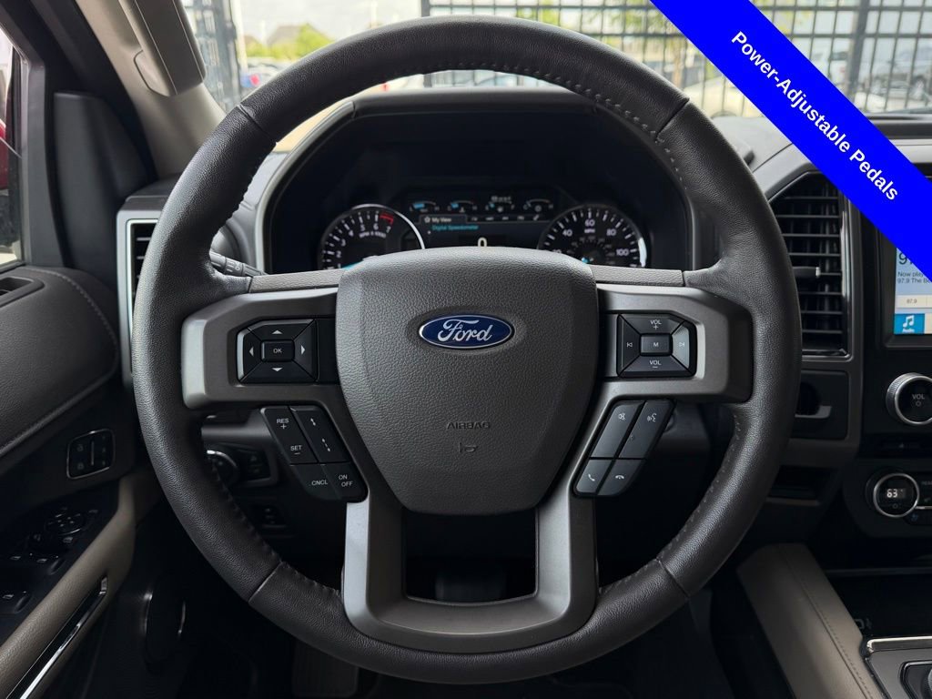 Used 2018 Ford Expedition XLT w/ Equipment Group 202A image 14