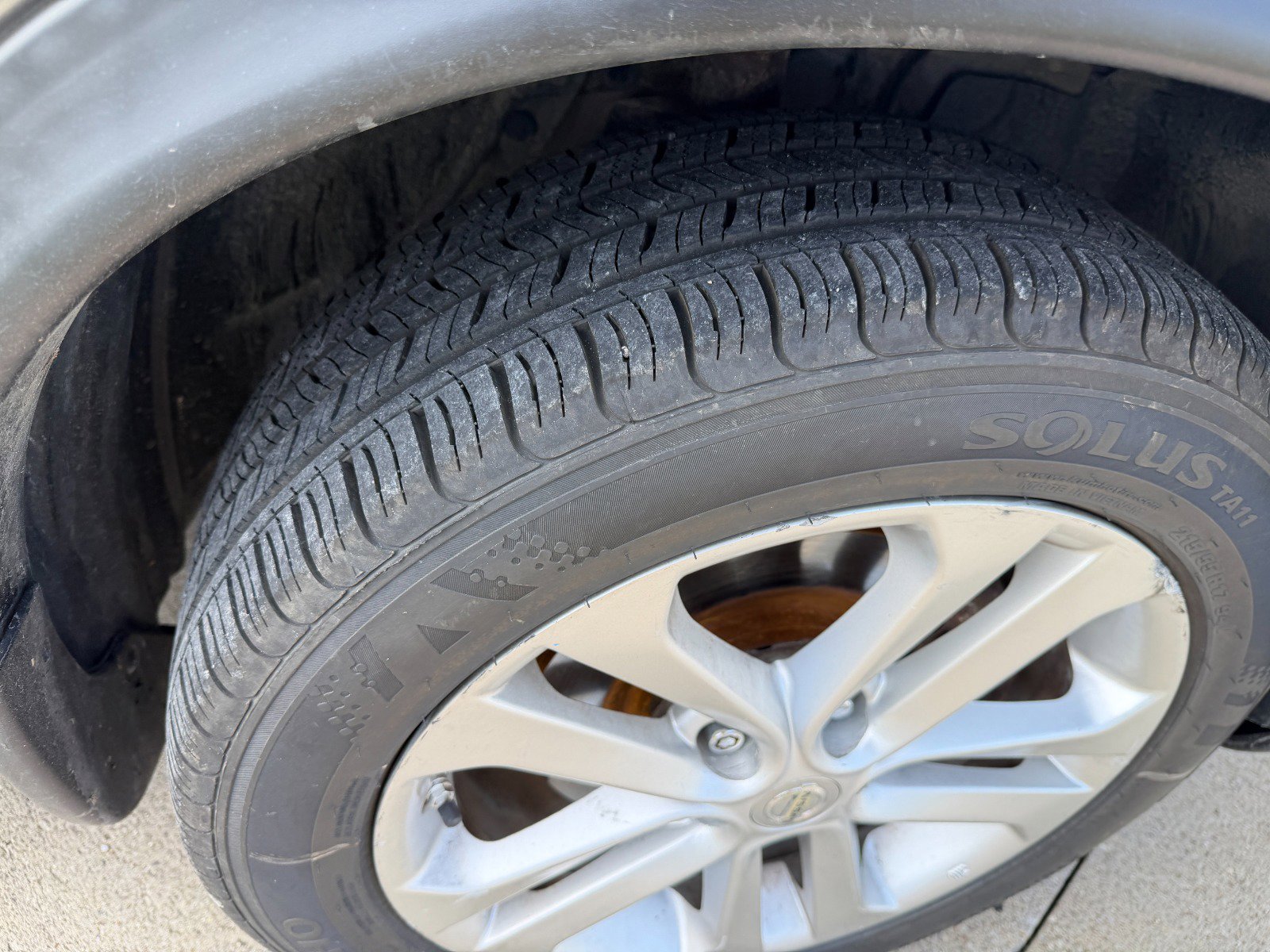 Used 2014 Nissan Juke SL image 12