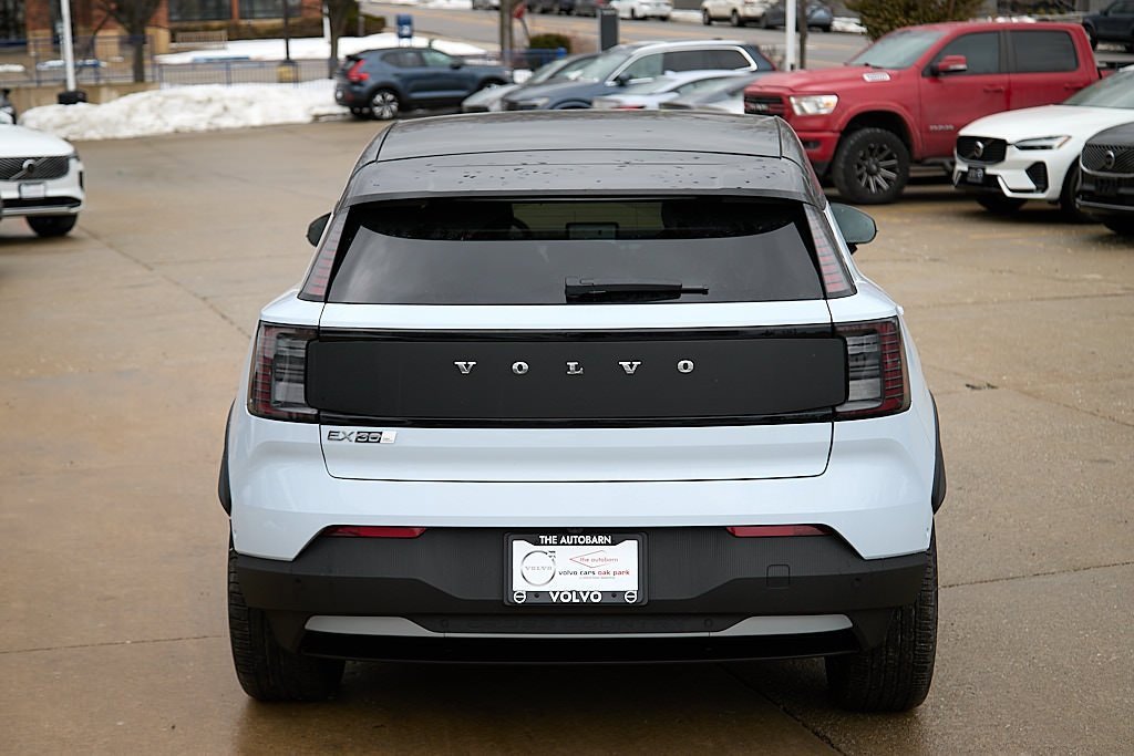 New 2026 Volvo EX30 Cross Country Ultra image 8