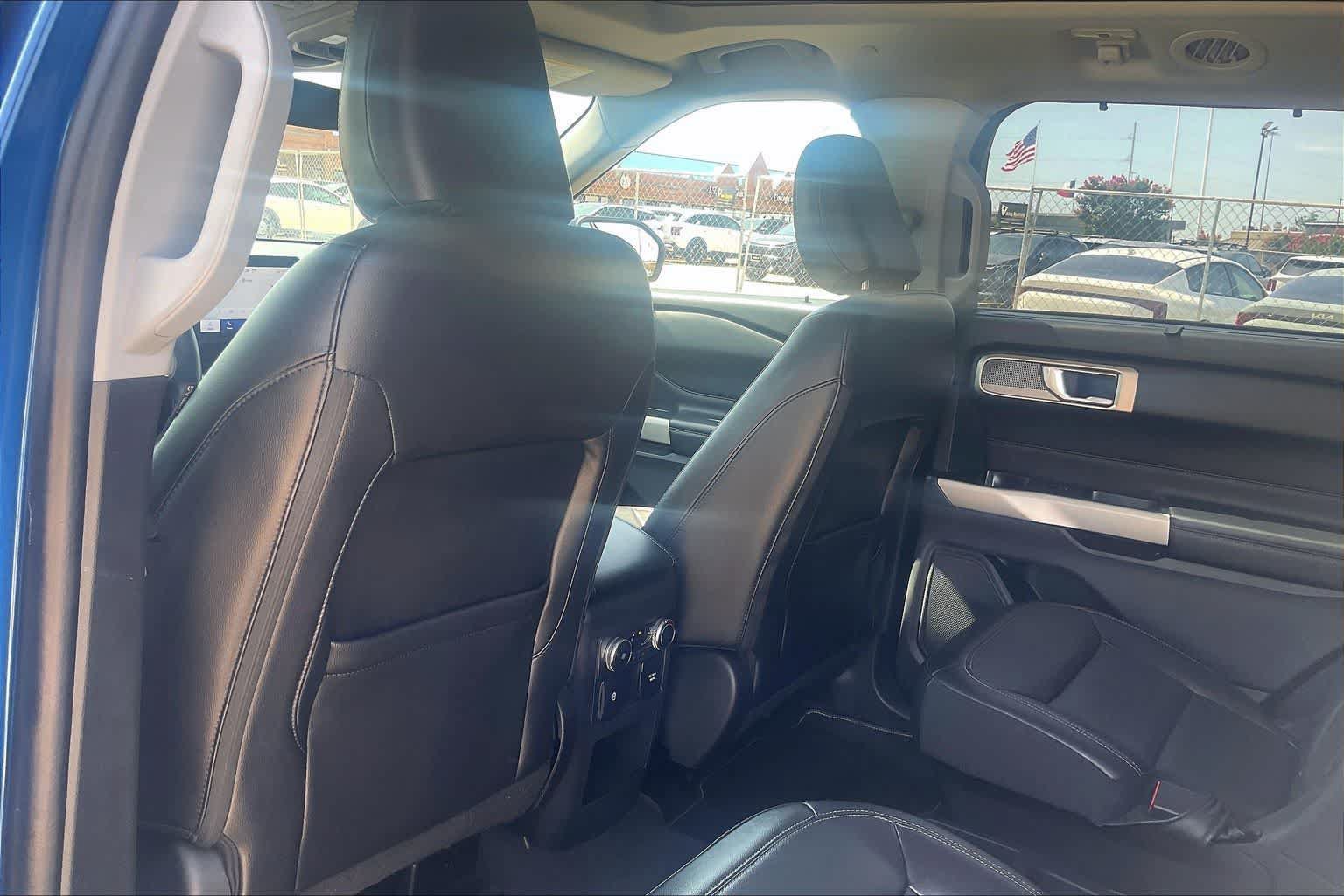 Used 2021 Ford Explorer Limited AWD/4WD image 11