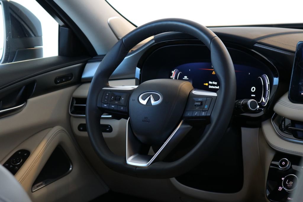 Certified 2025 INFINITI QX60 Luxe image 33