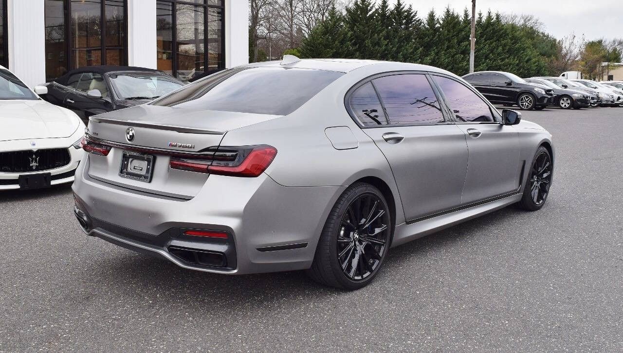 Used 2022 BMW M760i xDrive w/ Luxury Rear Seating Package image 15