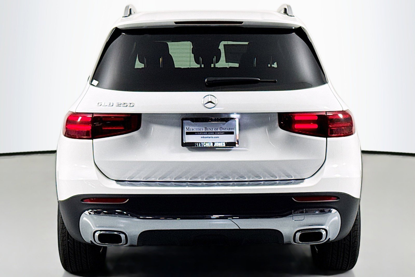 New 2026 Mercedes-Benz GLB 250 image 3