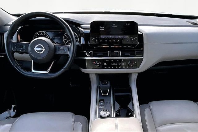 Used 2023 Nissan Pathfinder SL image 7