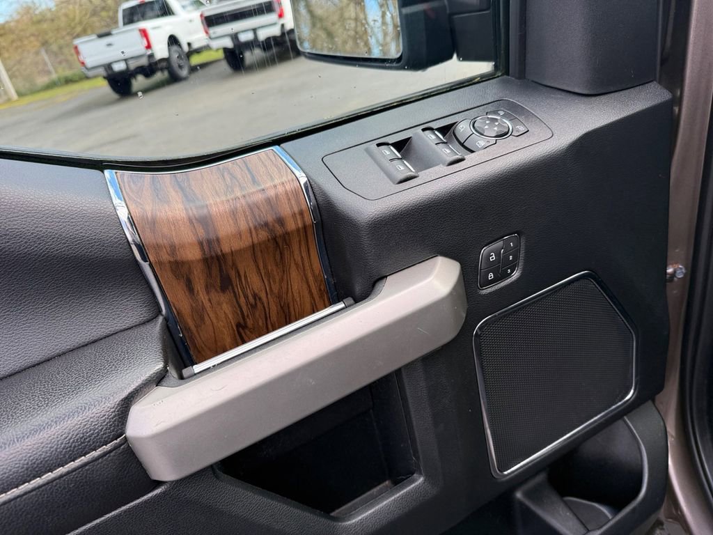 Used 2019 Ford F150 Lariat image 11