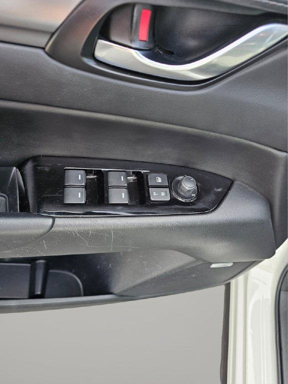 Used 2019 MAZDA CX-5 Touring image 29