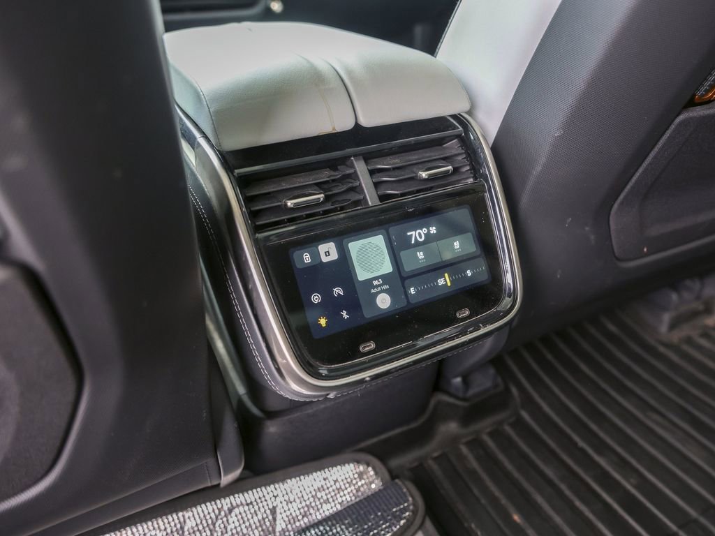 Used 2023 Rivian R1S Adventure image 43