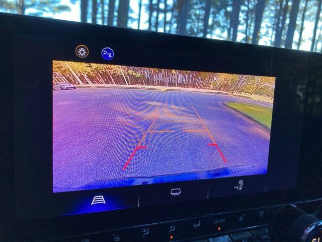 Used 2023 Chevrolet Colorado Z71 w/ Z71 Convenience Package 2 image 31