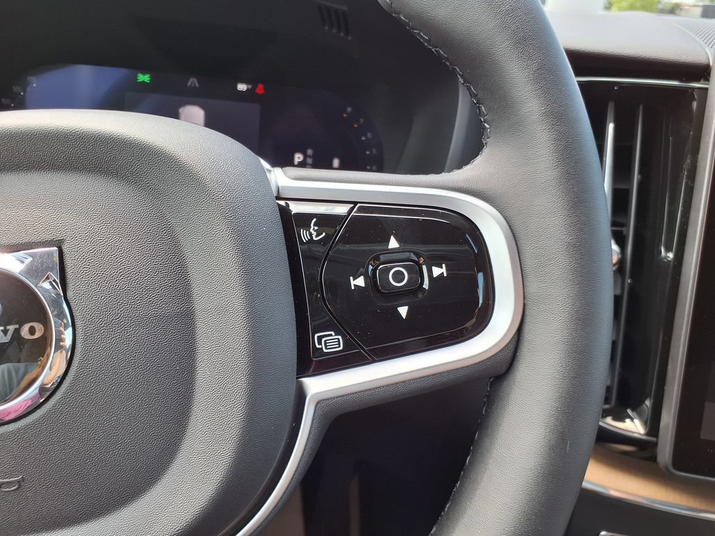 New 2026 Volvo XC60 B5 Plus w/ Climate Package AWD/4WD image 21