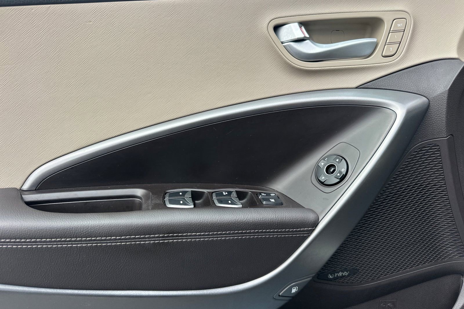 Used 2014 Hyundai Santa Fe Sport 2.0T w/ Technology Package 05 image 12