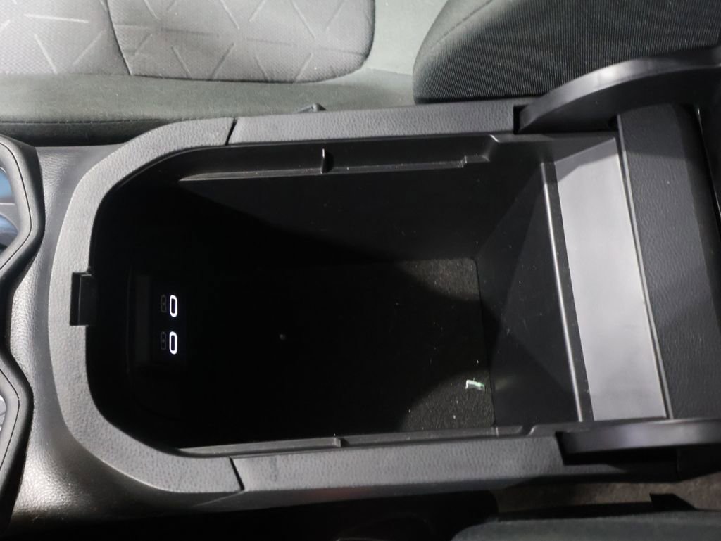 Used 2023 Toyota RAV4 XLE image 31