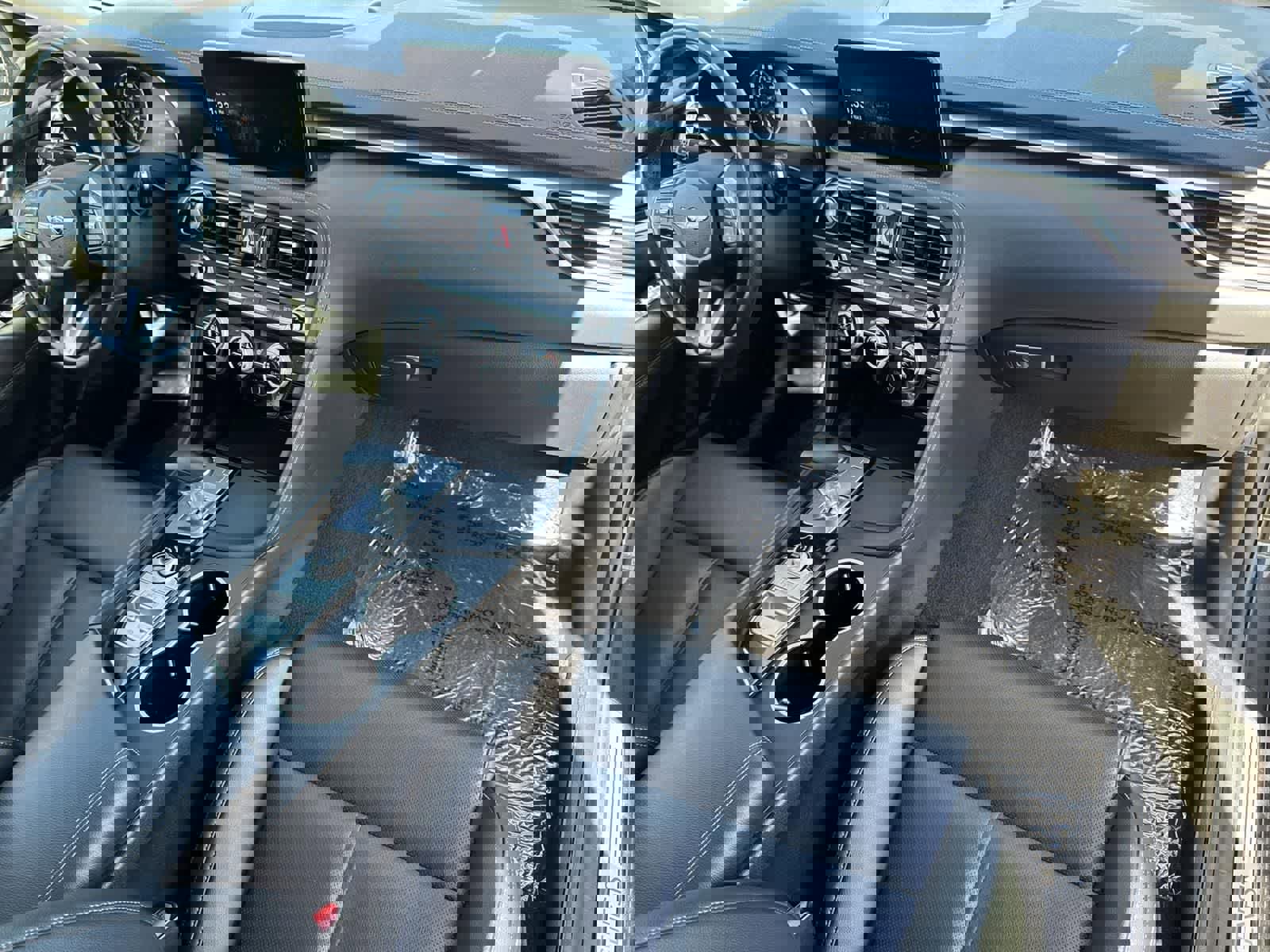 Used 2023 Genesis G70 2.0T image 40