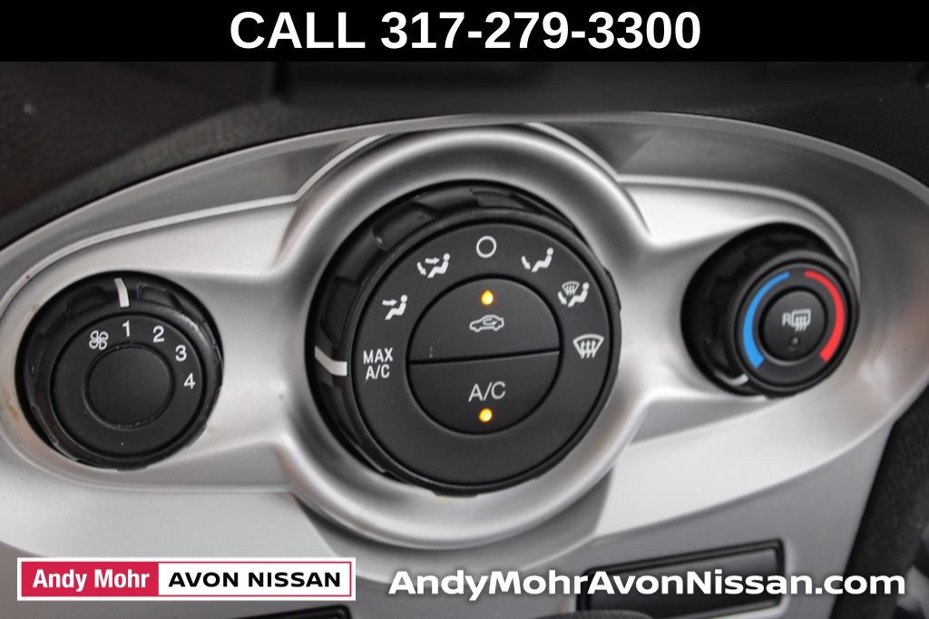 Used 2019 Ford Fiesta SE FWD image 32