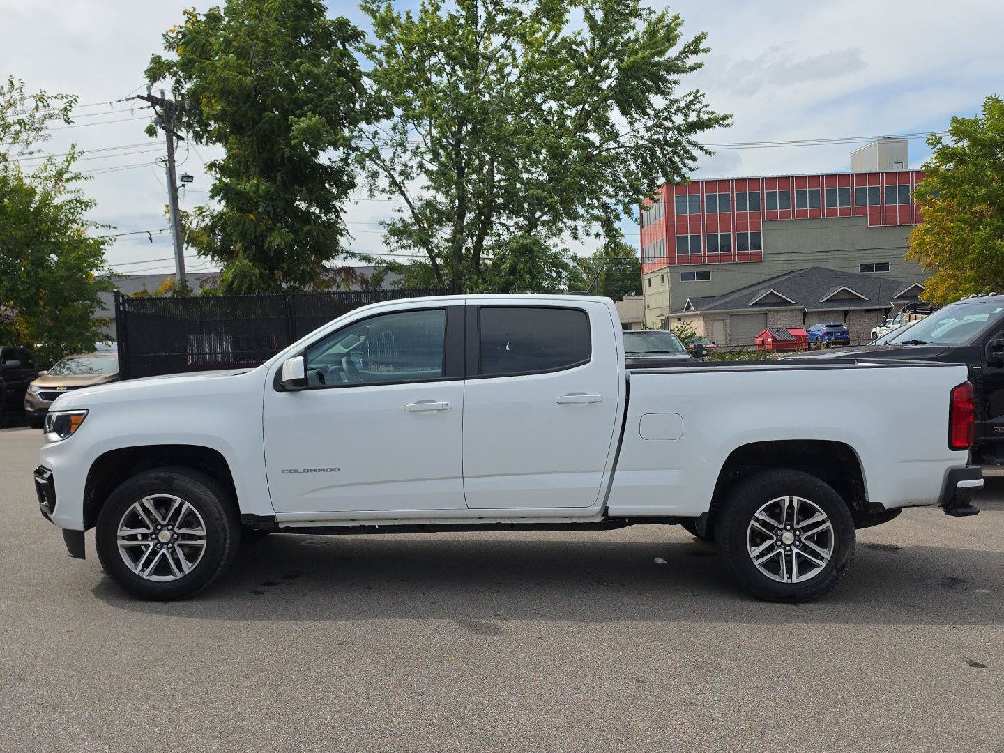 Used 2022 Chevrolet Colorado W/T w/ Custom Special Edition RWD image 6